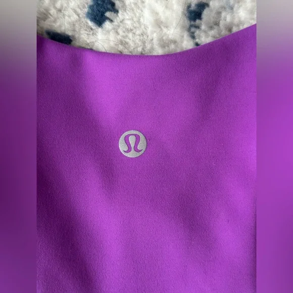 Lululemon Invigorate Training Tank Top - Picture 4 of 4